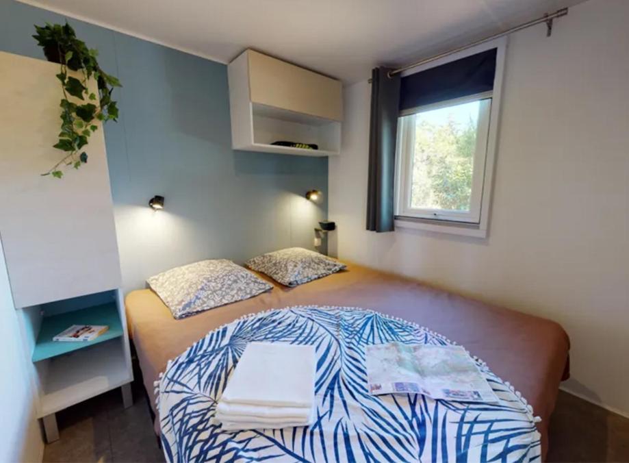 Camping Les Hautes Prairies Lourmarin Exterior foto